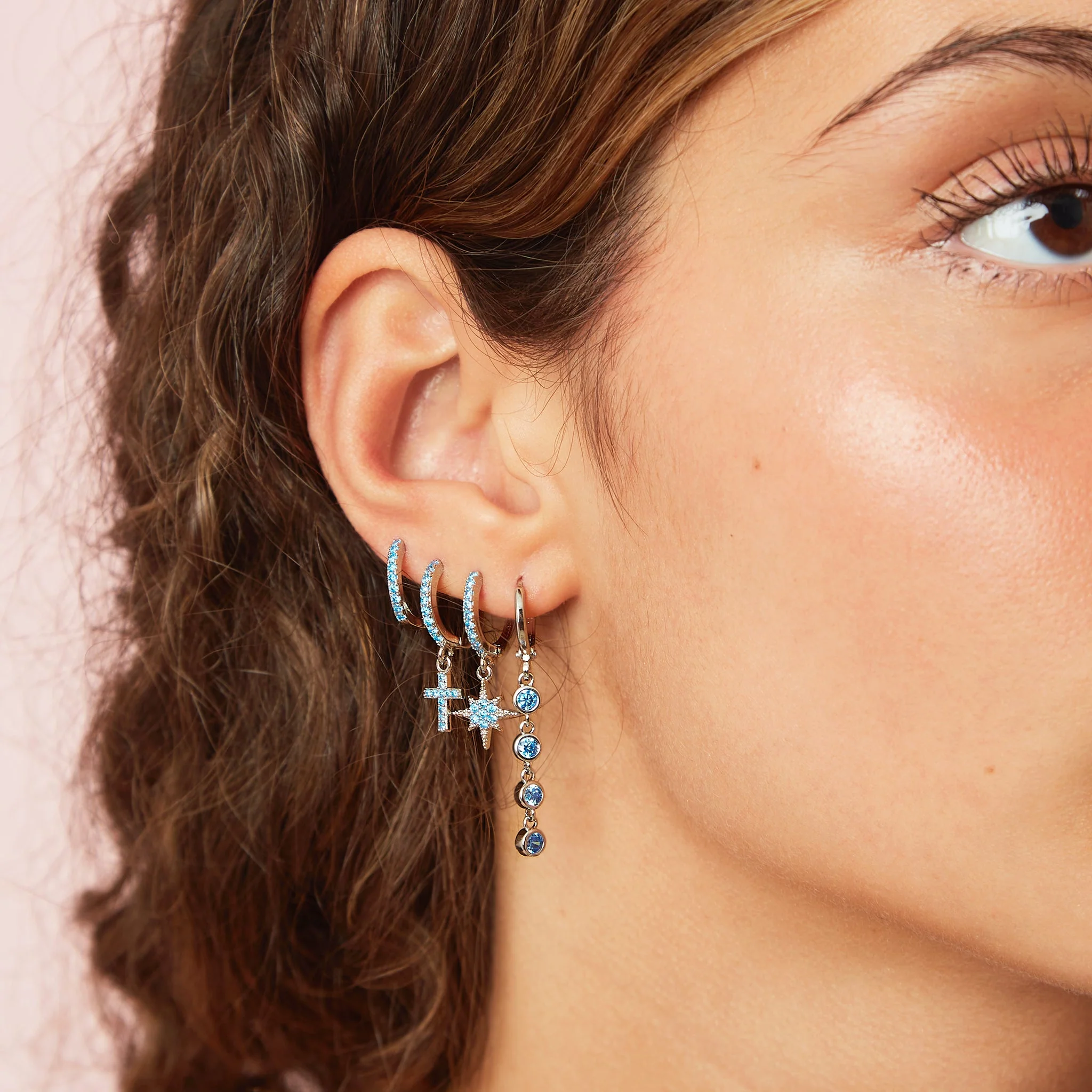 Wholesale Cosima Star Huggie Earrings - Image 36