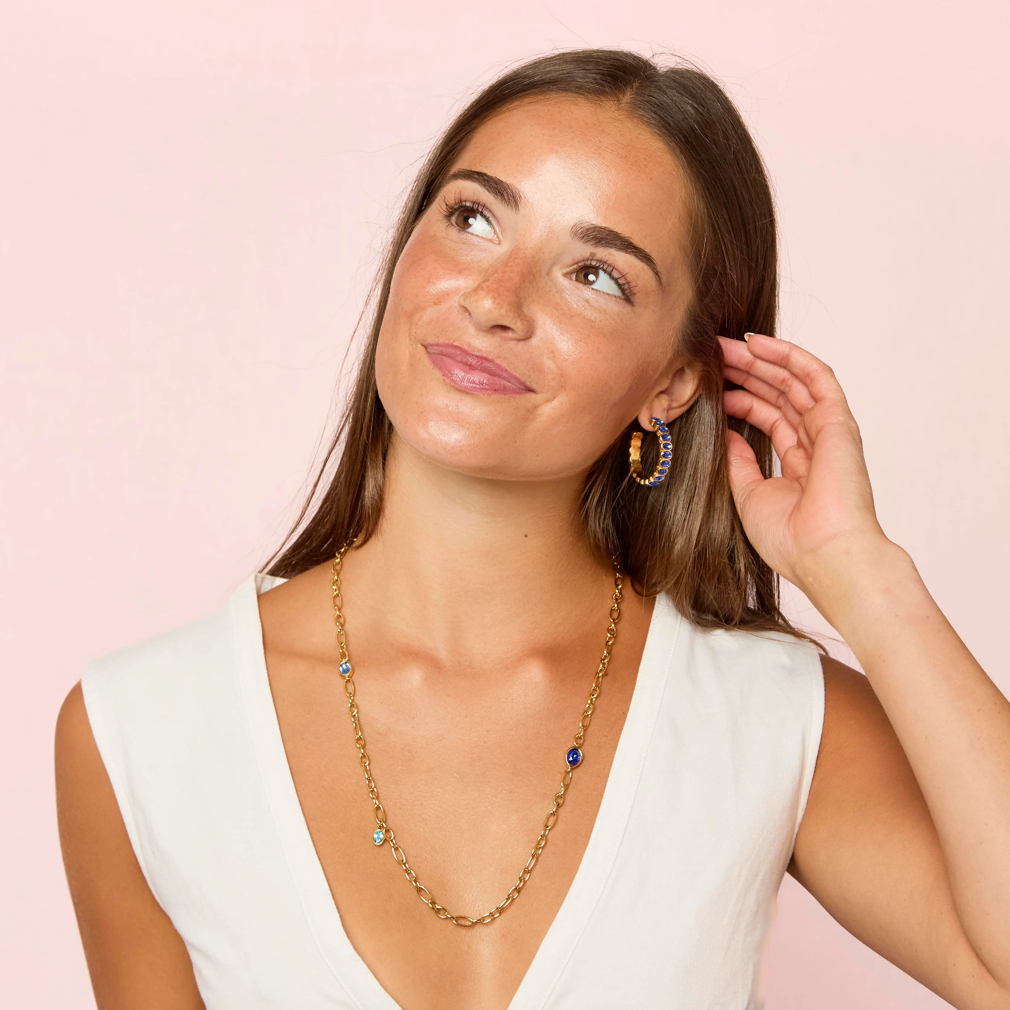 Hannah Gold Blue Tonal Chunky Chain Necklace - Image 4