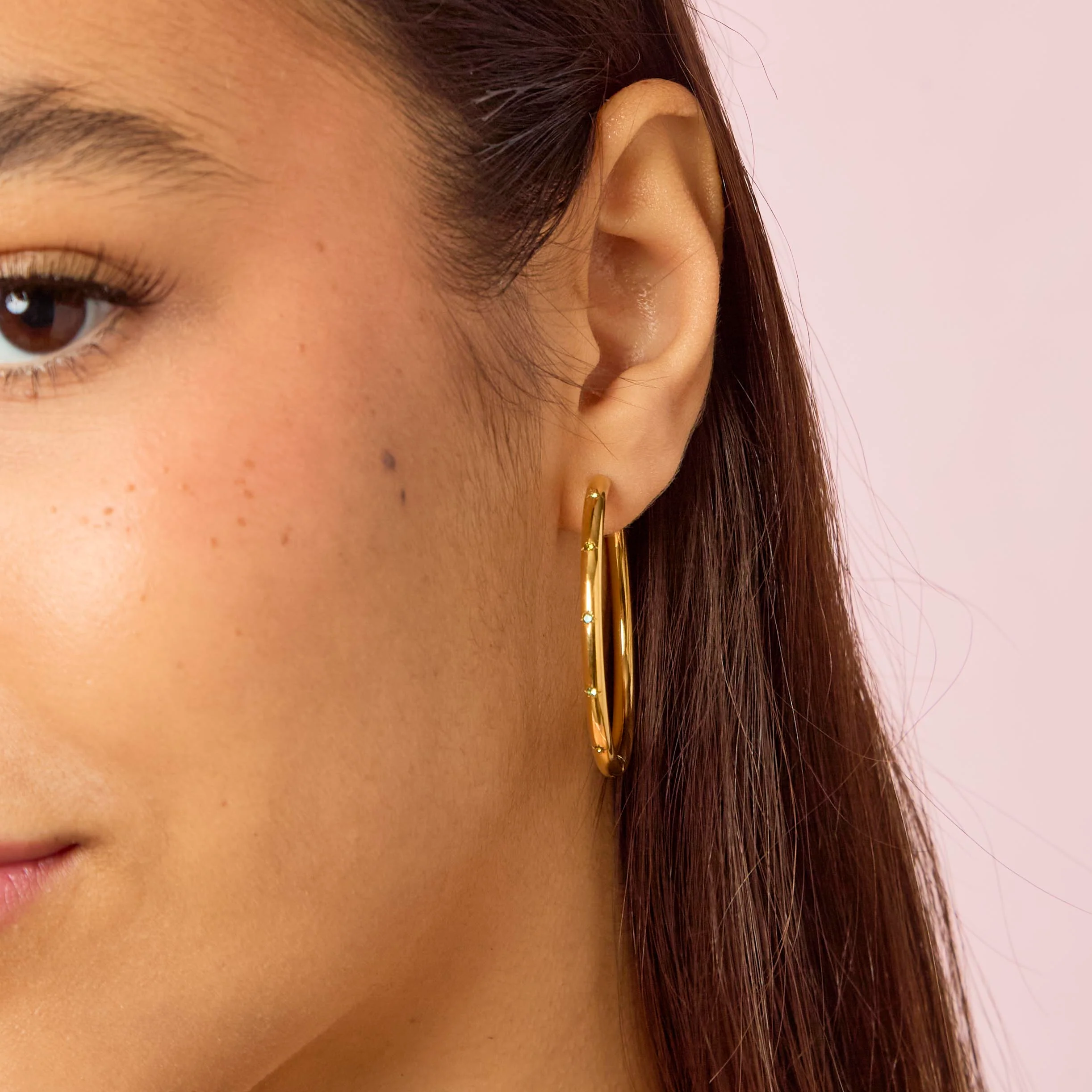 Hebe Gold Green Thin Bigger Star Hoop - Image 2