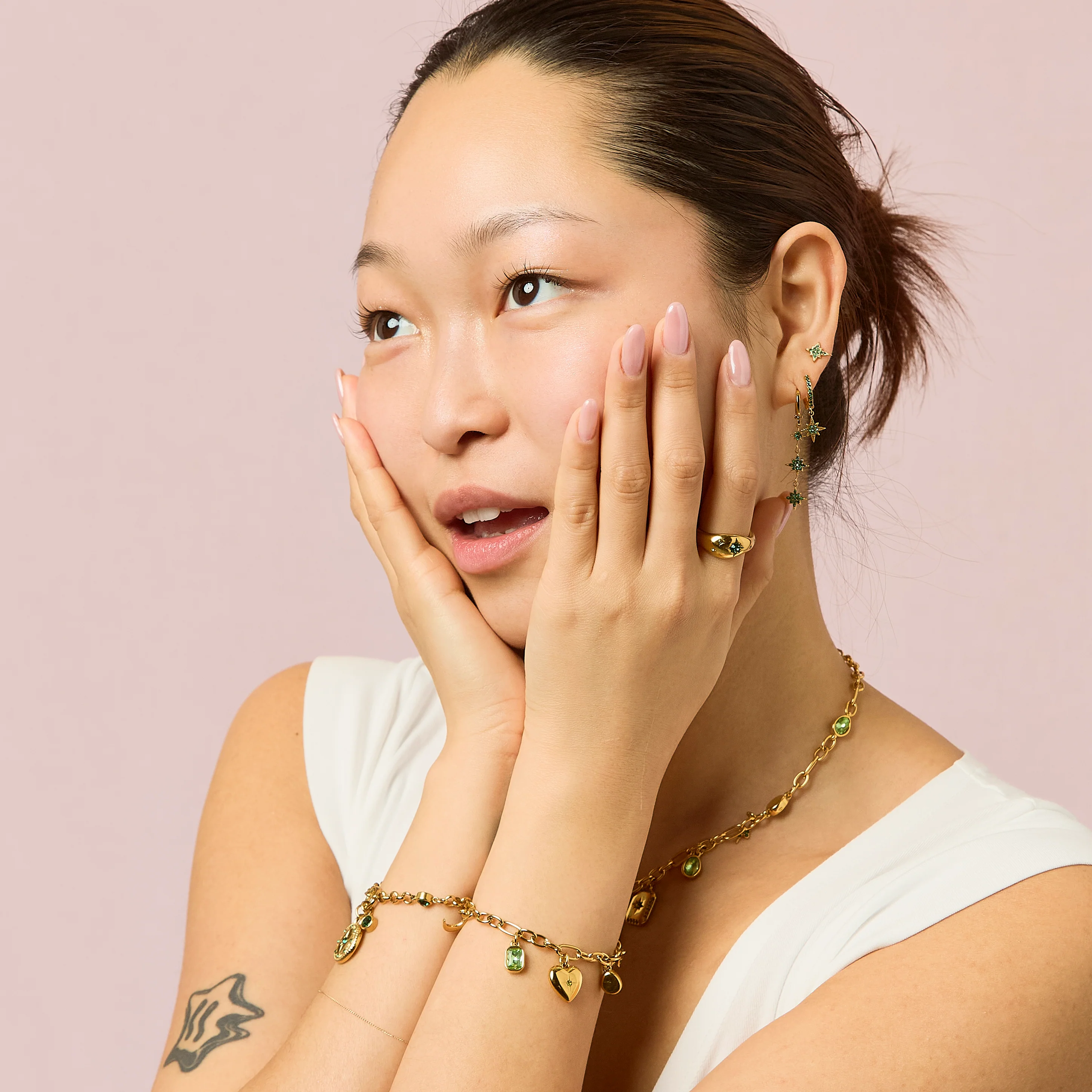 Julie Gold Green Cosmic Chunky Star Ring - Image 3
