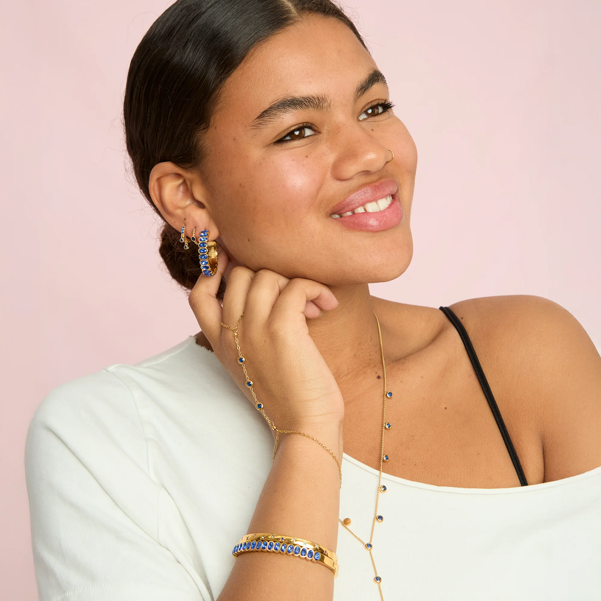 Madeleine Gold Blue Hand Chain - Image 5