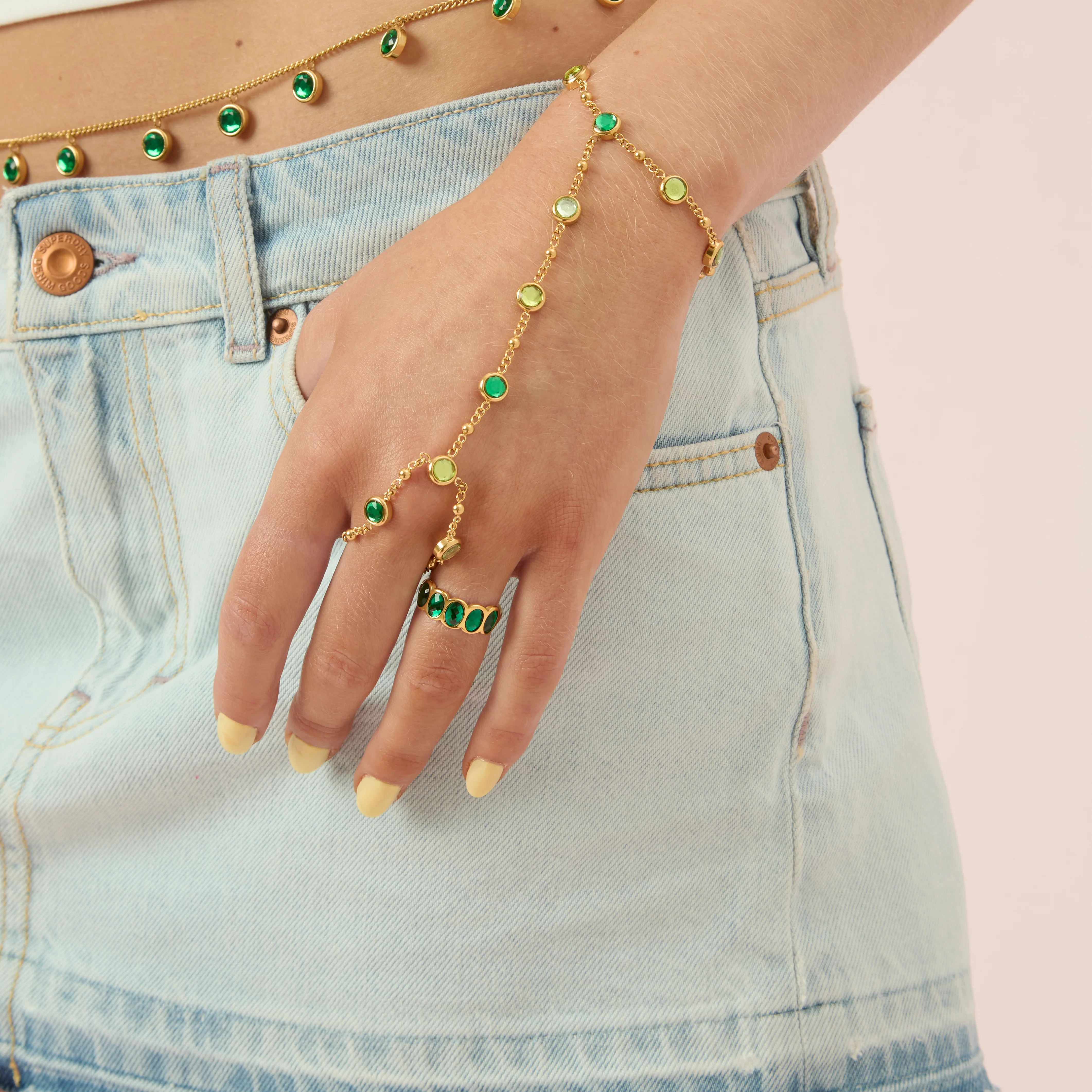 Tshenolo Gold Green Hand Chain - Image 2